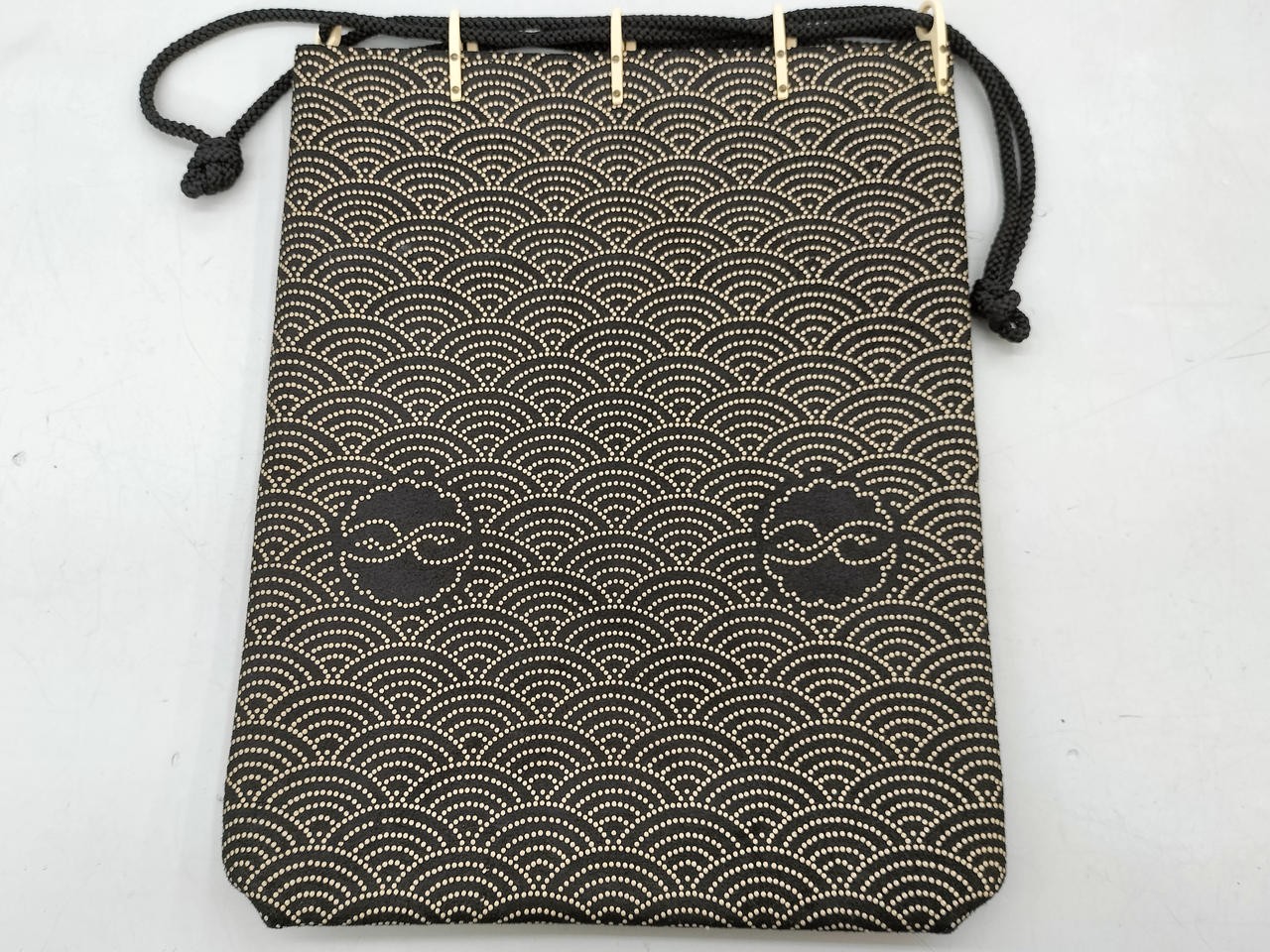 Drawstring Bag Model 28.5X23CM Inden ya