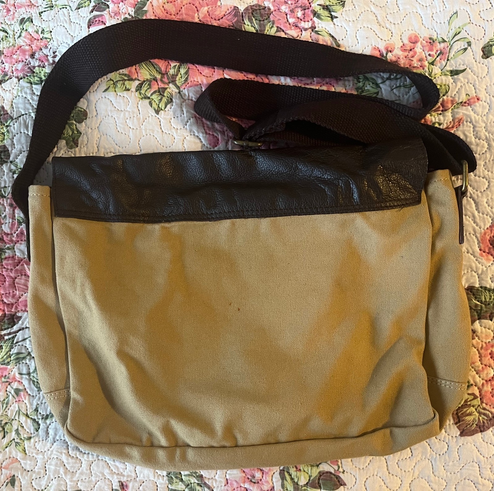 Levi Strauss & co distressed shoulder bag mail bag 70% Cotton 30% leather
