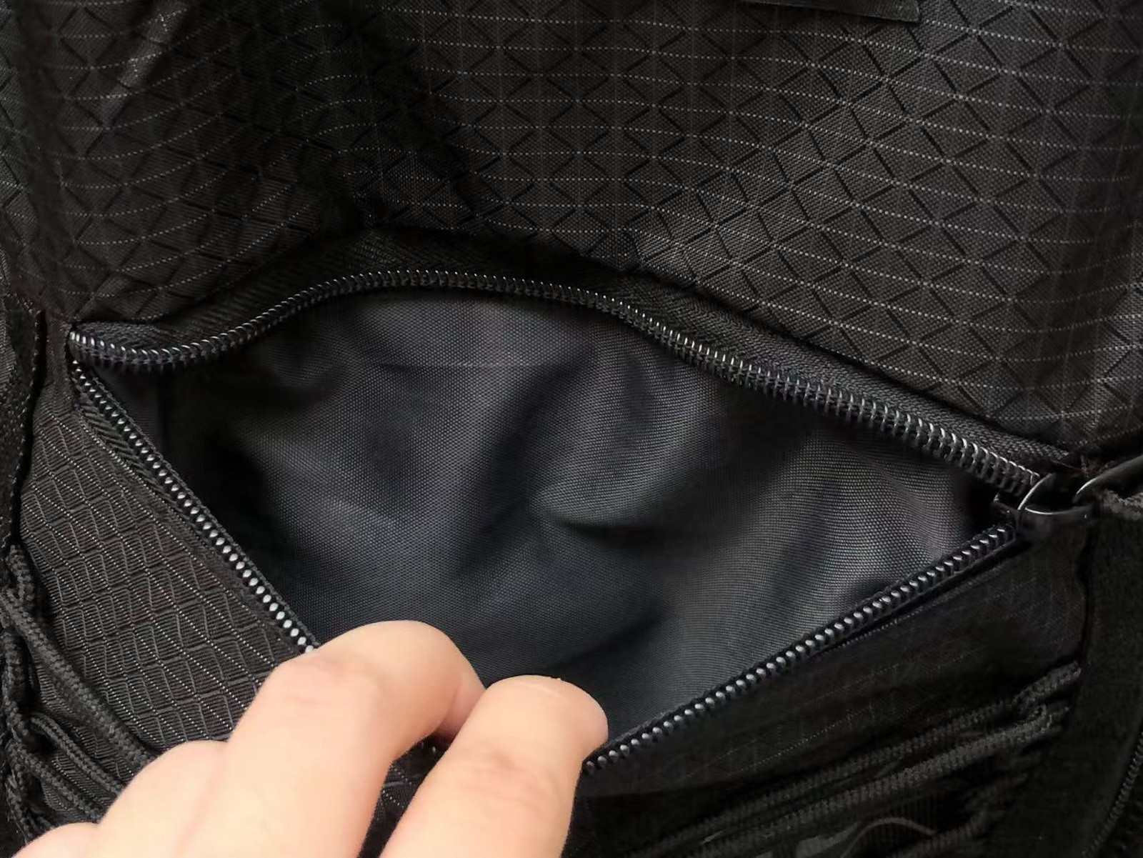 Supreme SS22 One Size Backpack – Black