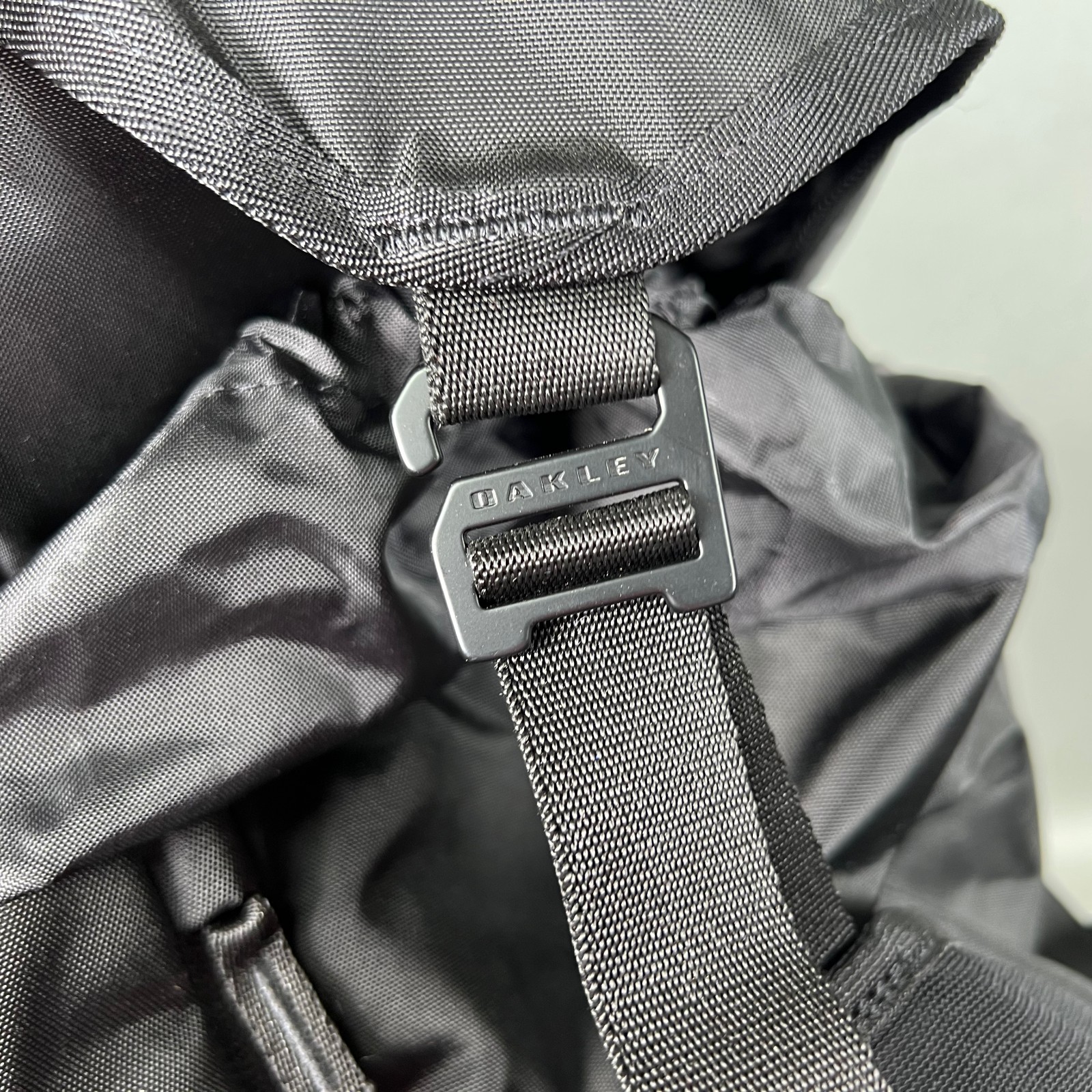 Oakley Clean Days Backpack Black 22L 100% Recycled Nylon Water Repellent MINT