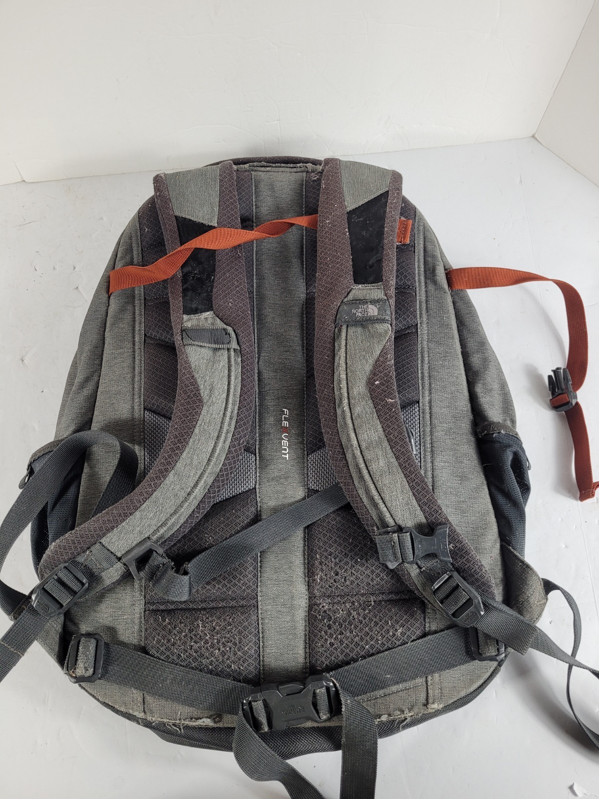 The North Face Recon FlexVent Men’s Backpack Medium Size Pre-Owned Ships Free