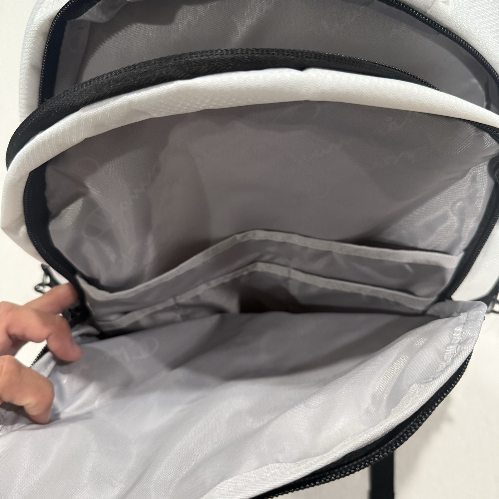 Champion Center Backpack – White