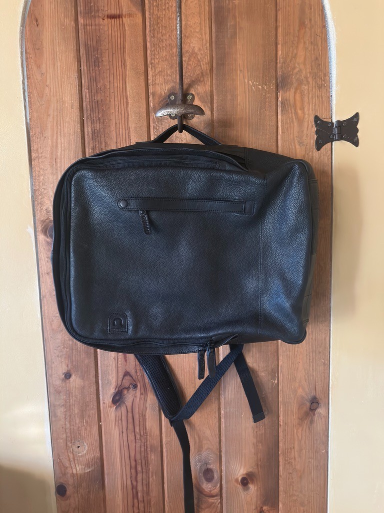 High Quality Black leather backpack/briefcase “Genicci” Netherlands, Unisex