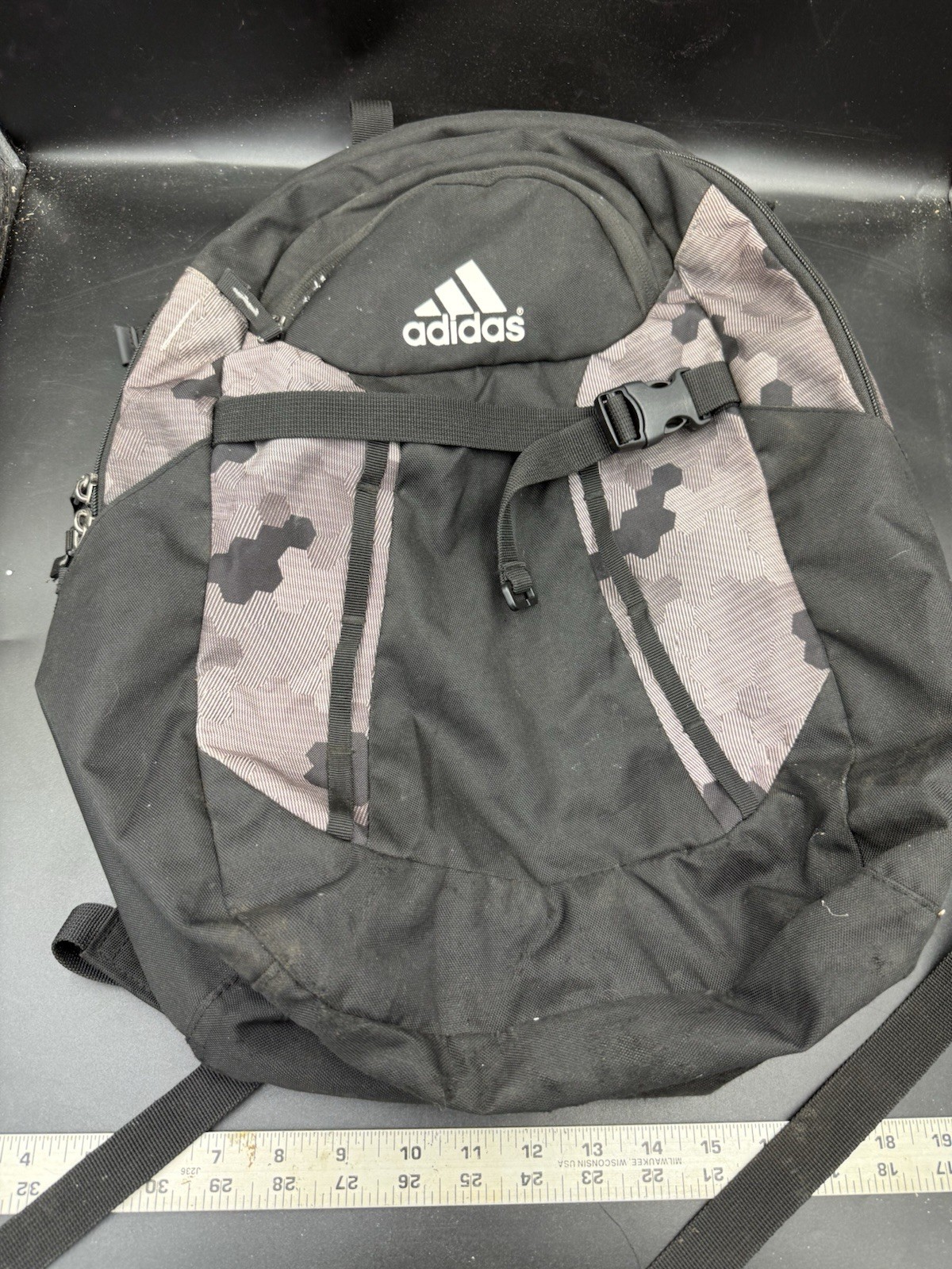 ADIDAS Kid s UNISEX BTS CreatorBackpack Camo Mesh Side Pockets NWOT