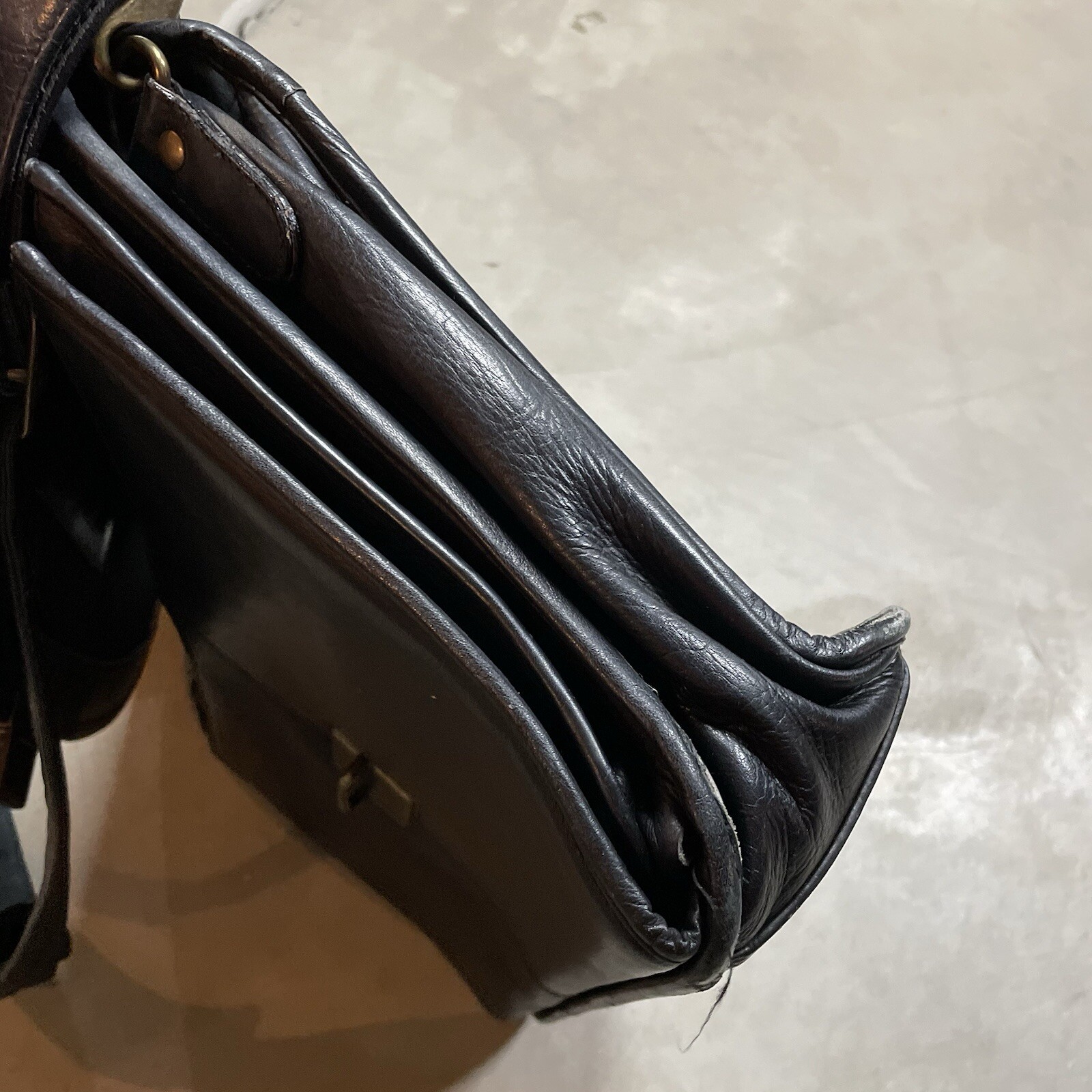 Claire Chase Leather Executive Computer Briefcase Saddle Black Messenger Bag